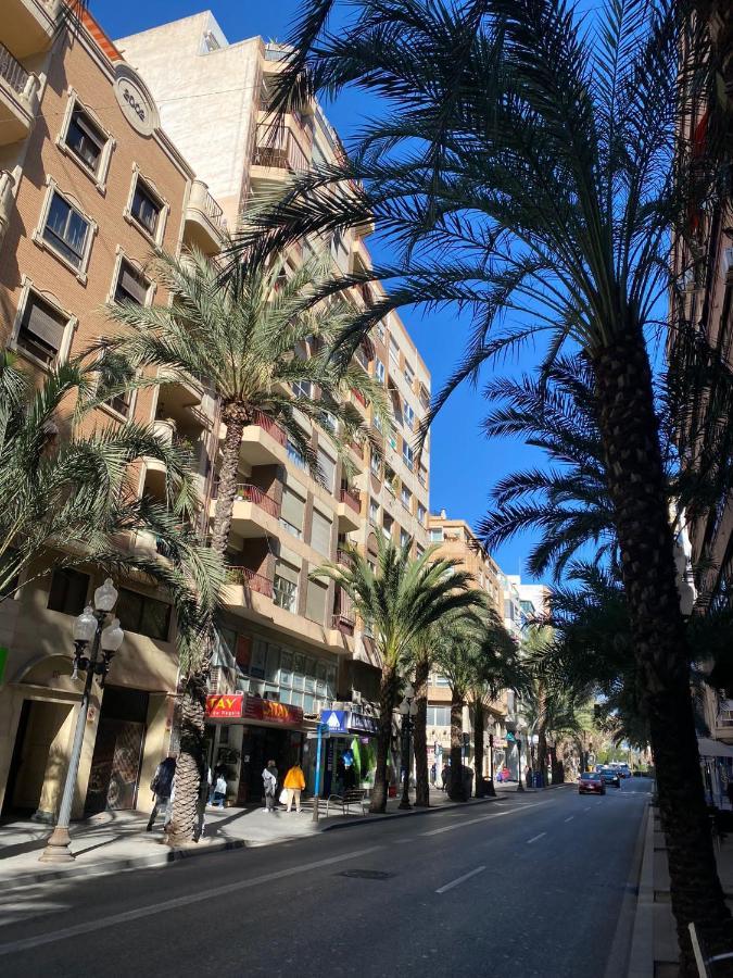 Pension El Dorado Alicante Eksteriør bilde